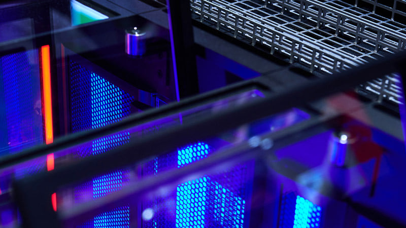 Vertiv wprowadza do oferty efektywne kosztowo, w pełni wypełnione szafy bateryjne z akumulatorami litowymi o dużej gęstości mocy, przeznaczone do szybkiej instalacji w centrach wysokowydajnego przetwarzania danych Image