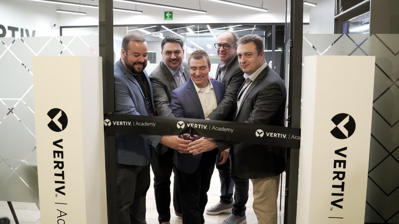 Vertiv inaugura novo Academy no México para fortalecer a formação profissional na era da IA Image
