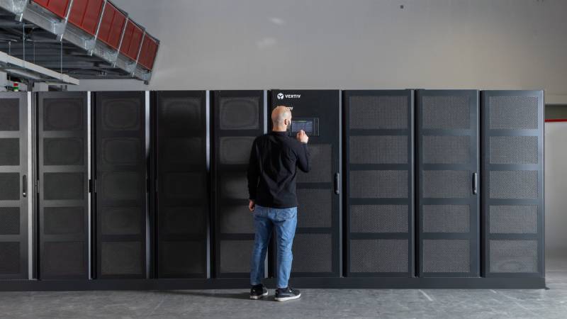 Advanced UPS controls  mitigate risks of infrastructure stress from AI workloads’ power swings Image