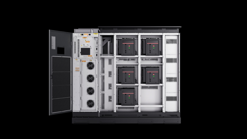 How integrating switchgear with Vertiv™ Liebert® STS2 Static Transfer Switch simplifies power architectures and elevates redundancy Image