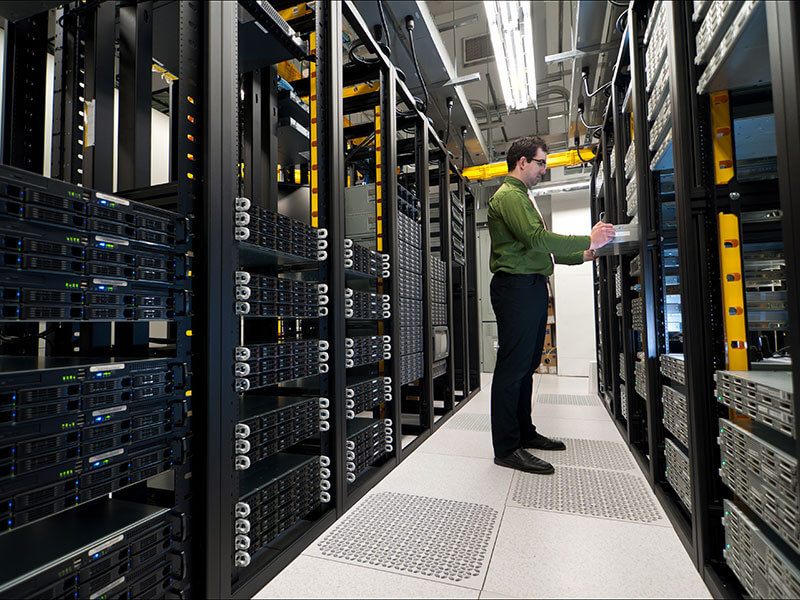 Building efficiency in the colocation through improved monitoring and space management Image