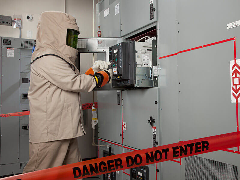 How to Assess Arc Flash Risk: The Table Method vs. Engineering Analysis Image