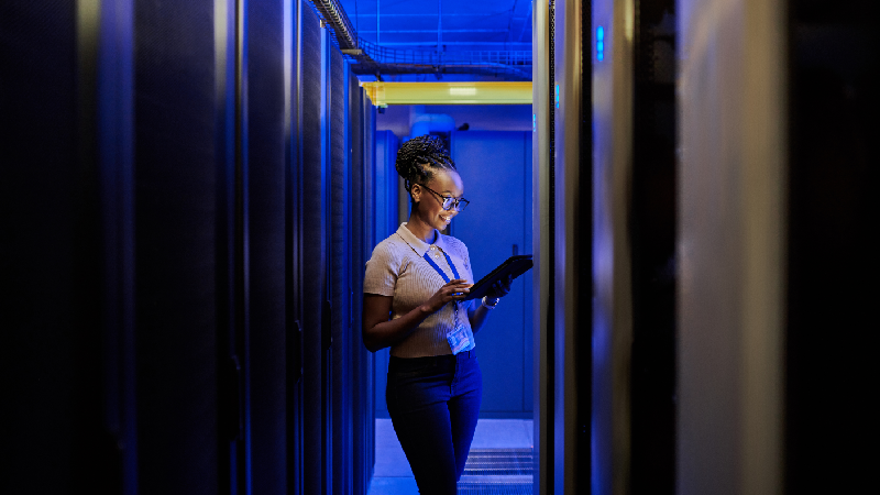 Navigating the AI cooling challenge: Why hybrid data centers need a smarter approach Image