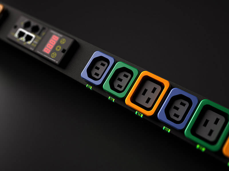 What is a Smart PDU? (And How is it Different from a Basic PDU?) Image