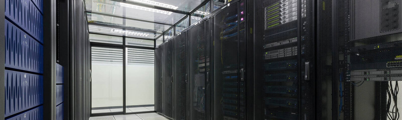 https://www.vertiv.com/4a17d9/globalassets/images/about-images/news-and-insights/articles/white-papers/data-center-transformation/1600x480-data-center-transformation_239456_0.jpg