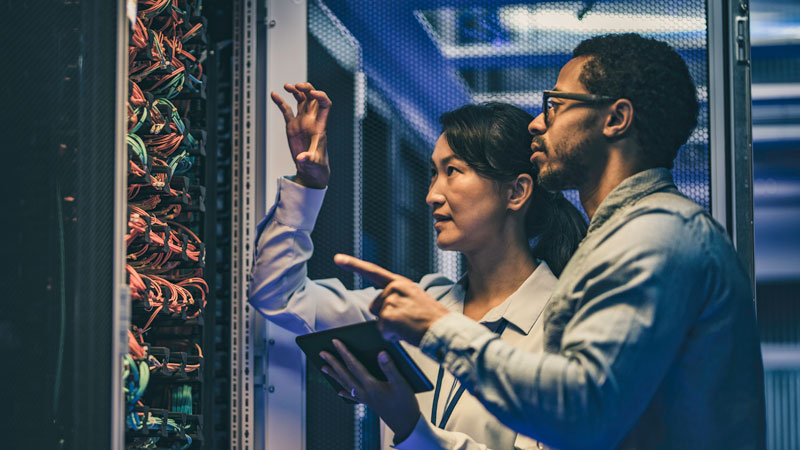 The Modern Data Center: How IT is Adapting to New Technologies and Hyper-Connectivity image